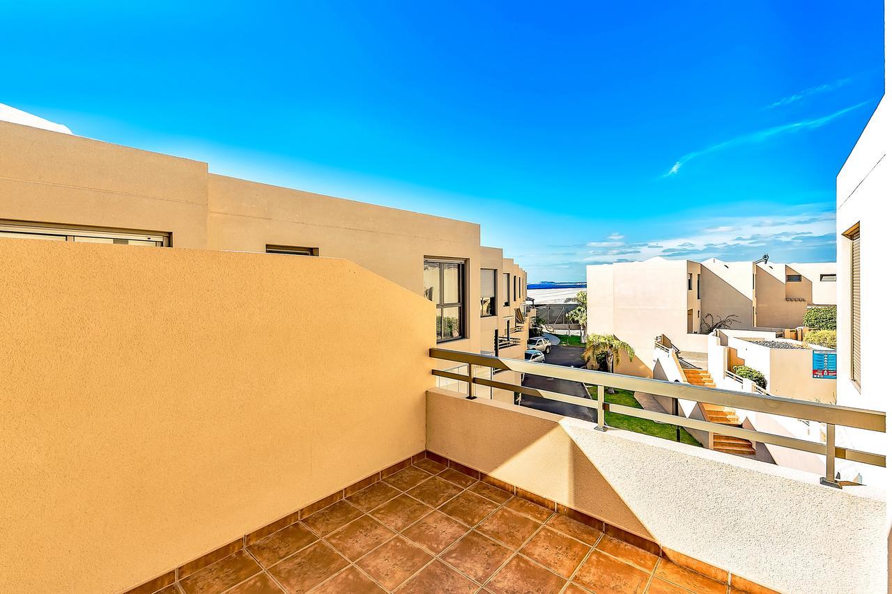 Апартаменты Family Townhouse Ла-Техита Экстерьер фото